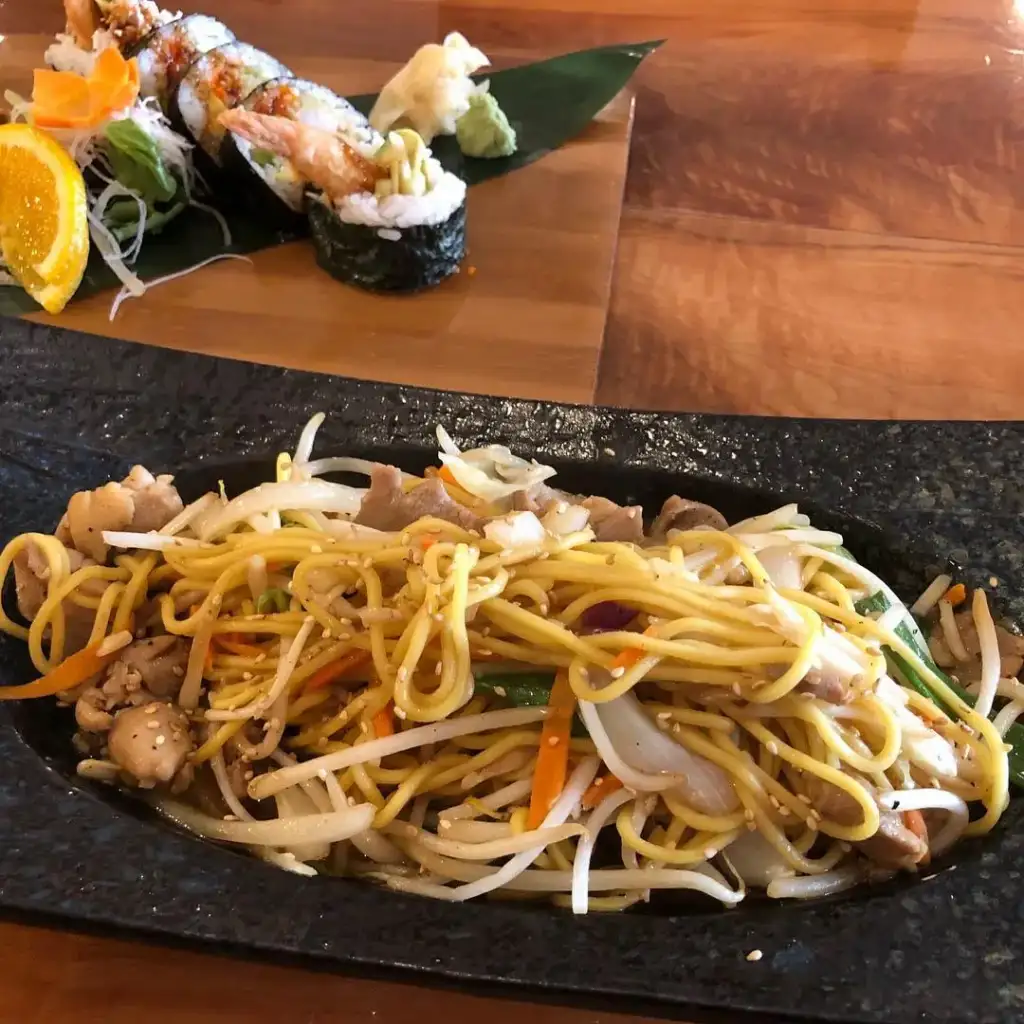 Yakisoba at Sushi Ya